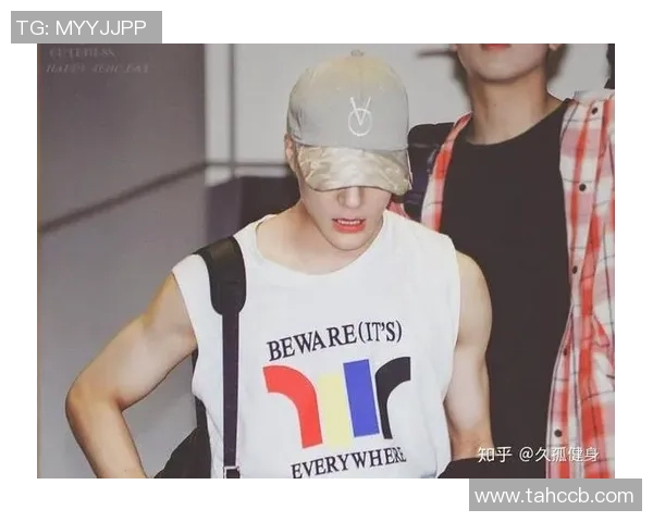 日本足球明星腹肌魅力大揭秘运动员健身秘诀与饮食分享