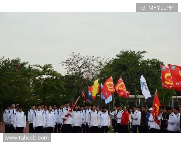 科比与足球明星的友谊时刻:跨界互动展现运动精神与团结力量 科比与足球明星的友谊时刻:跨界互动展现运动精神与团结力量